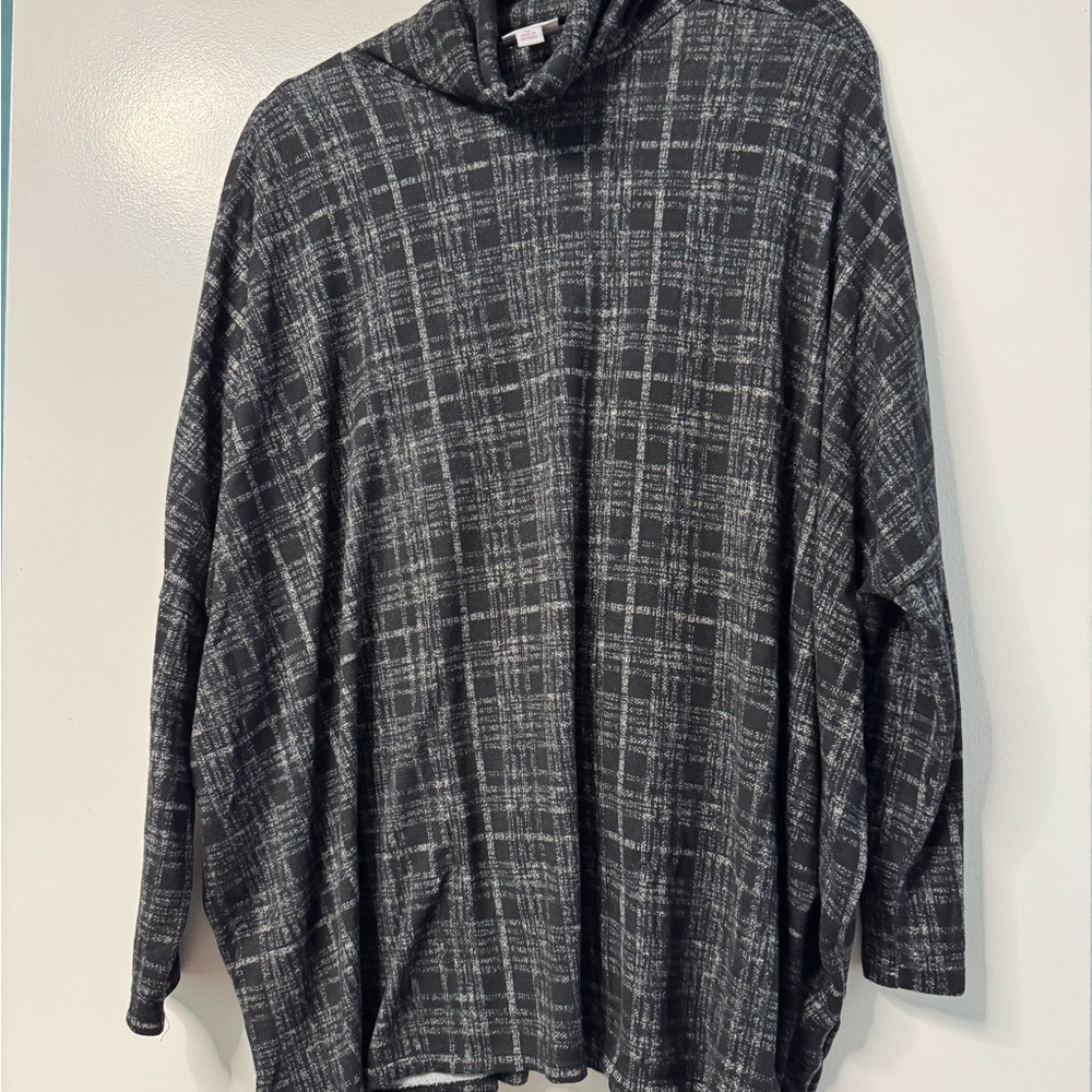 Lularoe Elsa - Black and Gray Plaid Sweater
